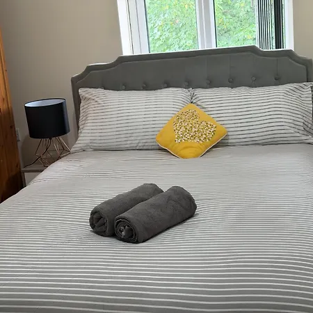 For Contractors&family Holiday home Leeds (West Yorkshire)